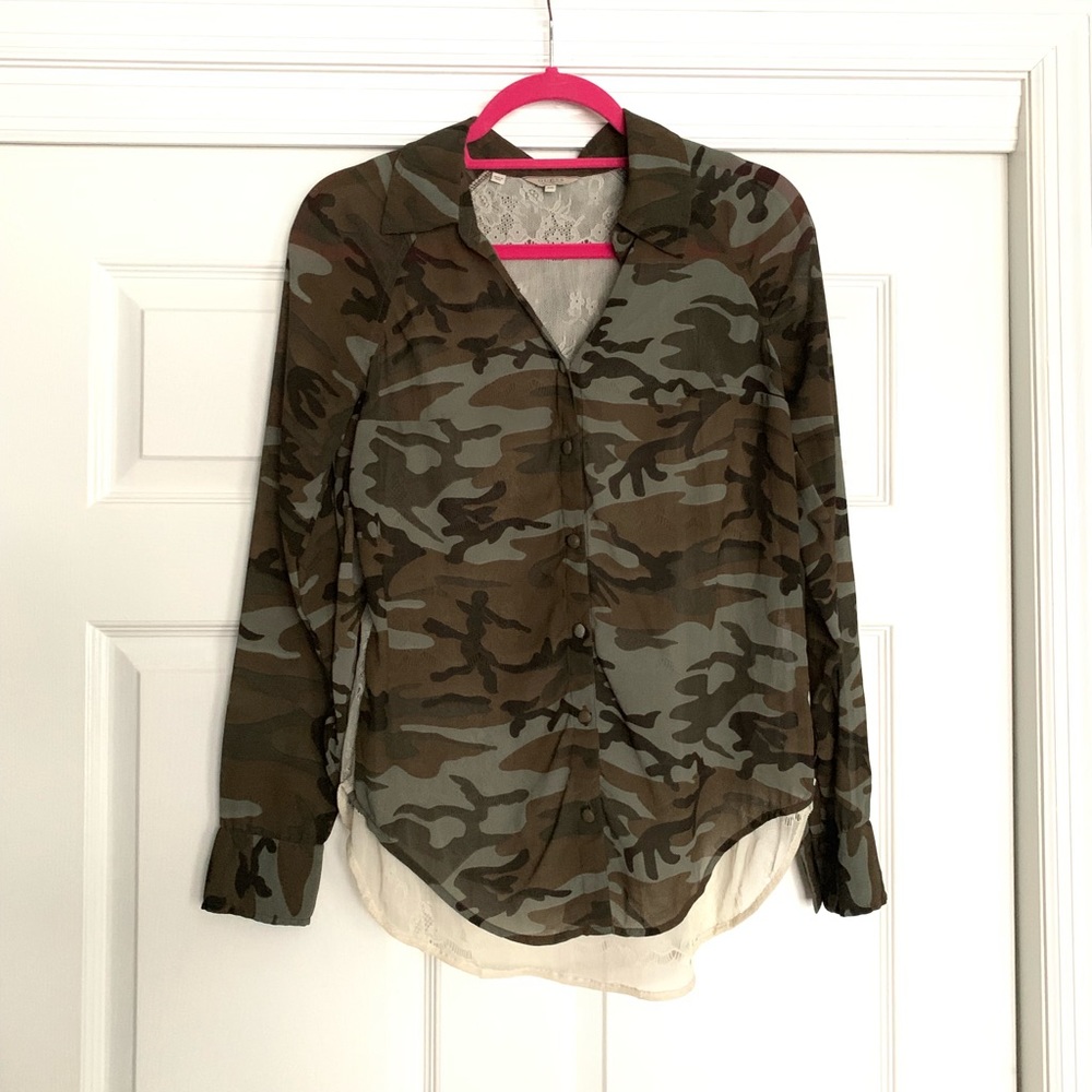 Guess camo/lace combo top